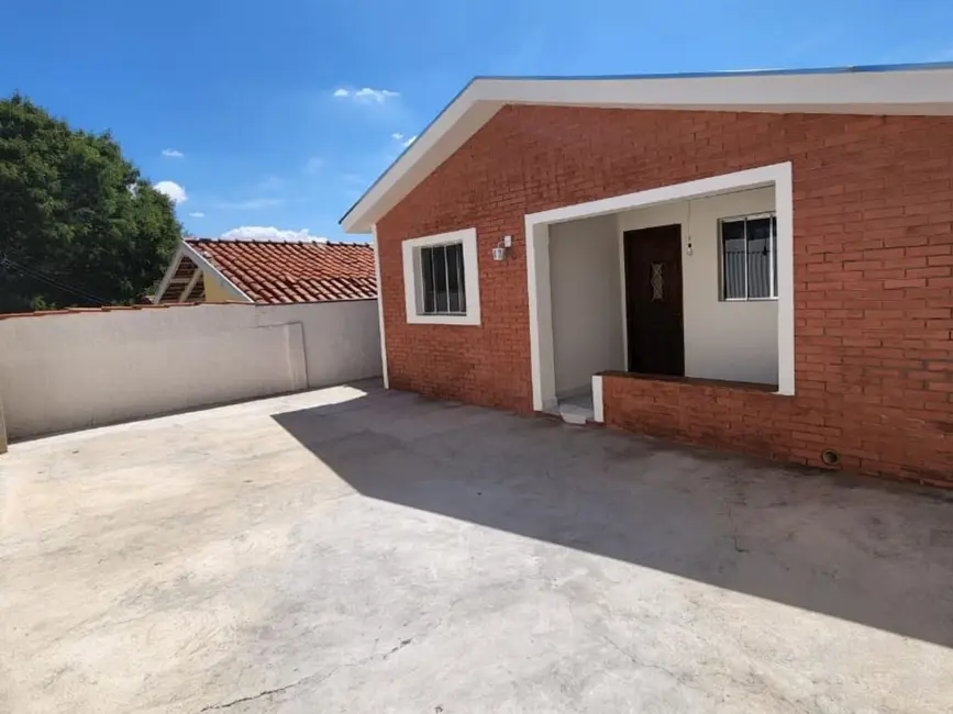 Casa com 2 quartos à venda, 70m2 em Vila Trinta e Um de Março, Campinas - SP - imagem 2 Foto 2 de Casa com 2 quartos à venda, 70m2 em Vila Trinta e Um de Março, Campinas - SP