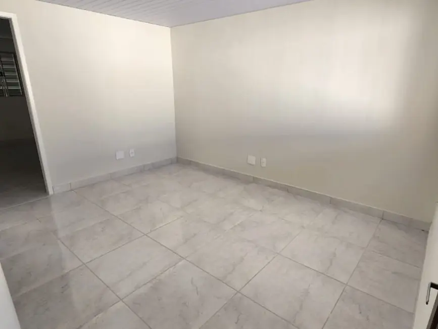 Casa com 2 quartos à venda, 70m2 em Vila Trinta e Um de Março, Campinas - SP - imagem 5 Foto 5 de Casa com 2 quartos à venda, 70m2 em Vila Trinta e Um de Março, Campinas - SP