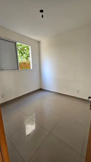 Foto 9 de Apartamento com 2 quartos à venda, 41m2 em Granjas Santa Terezinha, Taubate - SP