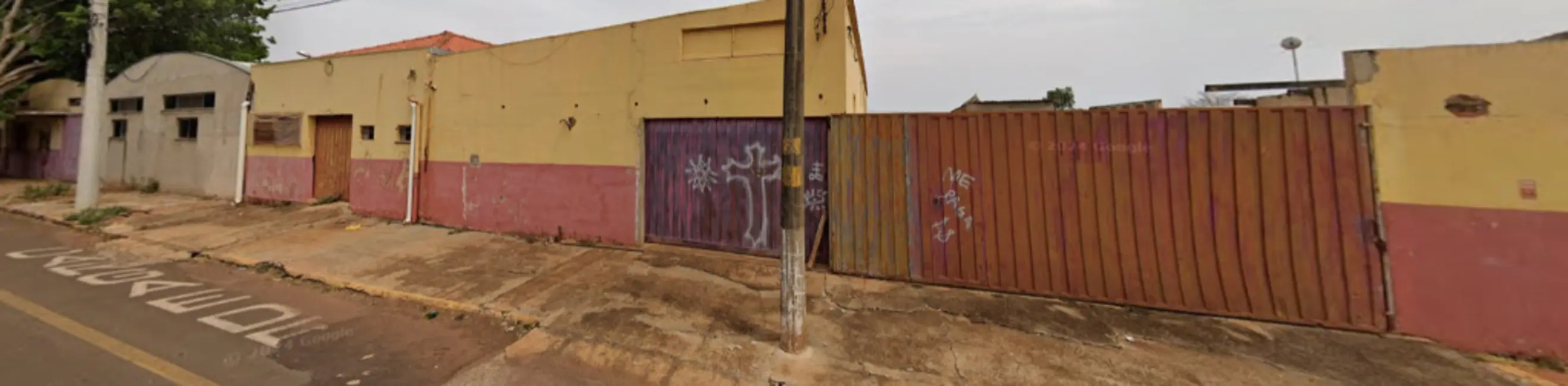 Armazém / Galpão à venda, 1863m2 em Santa Cruz Do Rio Pardo - SP - imagem 3 Foto 3 de Armazém / Galpão à venda, 1863m2 em Santa Cruz Do Rio Pardo - SP