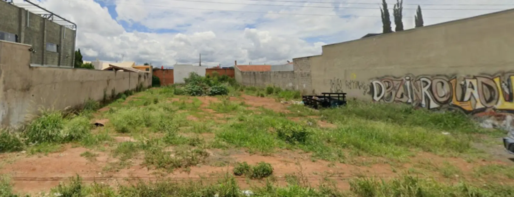 Foto 1 de Terreno / Lote à venda, 1000m2 em Chácara Pantanal Engenho Velho, Mogi Guacu - SP