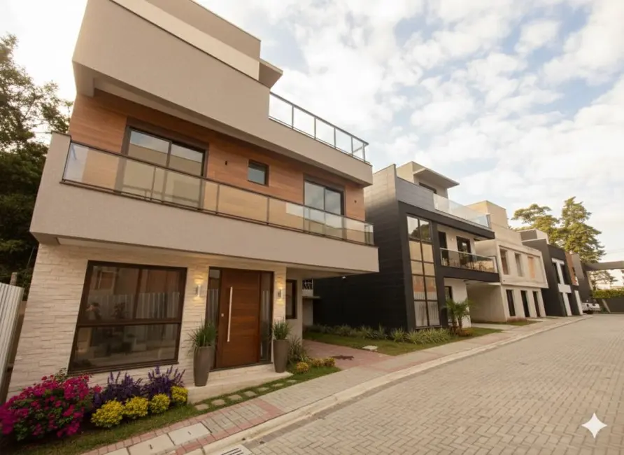 Foto 1 de Casa com 3 quartos à venda, 191m2 em Santa Felicidade, Curitiba - PR