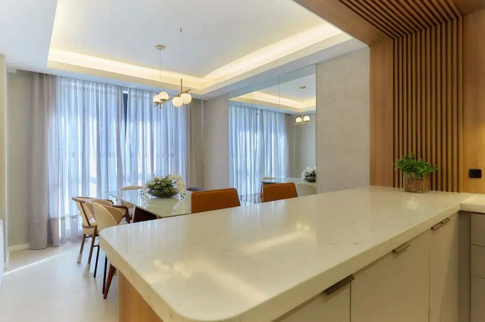 Casa com 3 quartos à venda, 192m2 em Santa Felicidade, Curitiba - PR - imagem 5 Foto 5 de Casa com 3 quartos à venda, 192m2 em Santa Felicidade, Curitiba - PR