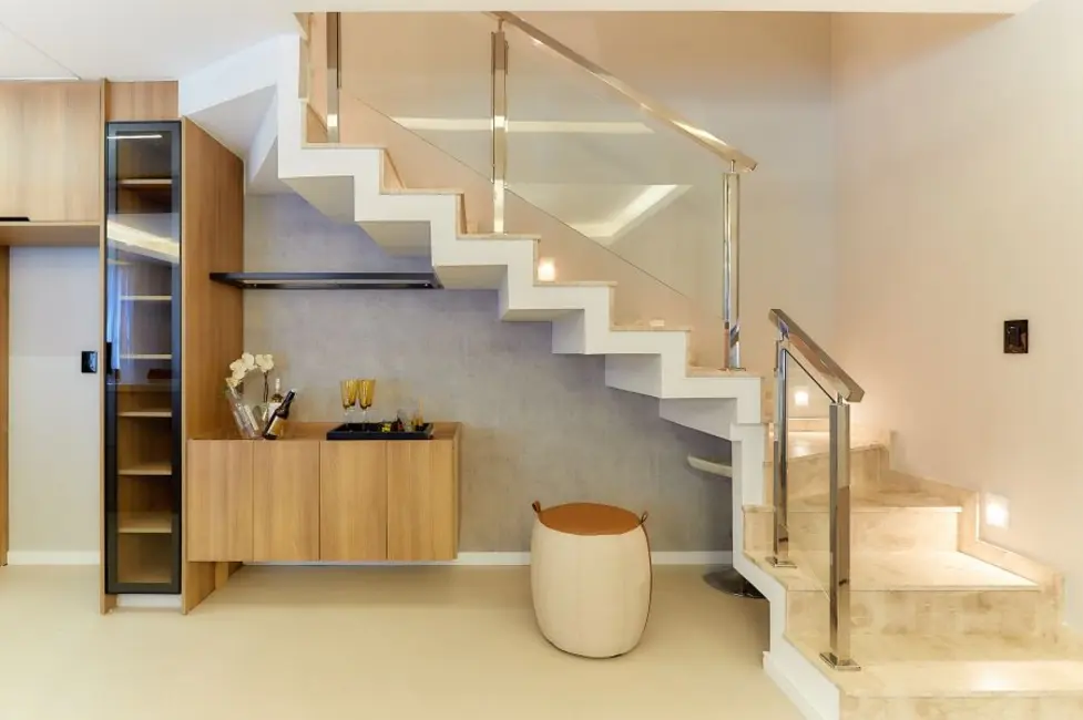 Casa com 3 quartos à venda, 192m2 em Santa Felicidade, Curitiba - PR - imagem 6 Foto 6 de Casa com 3 quartos à venda, 192m2 em Santa Felicidade, Curitiba - PR