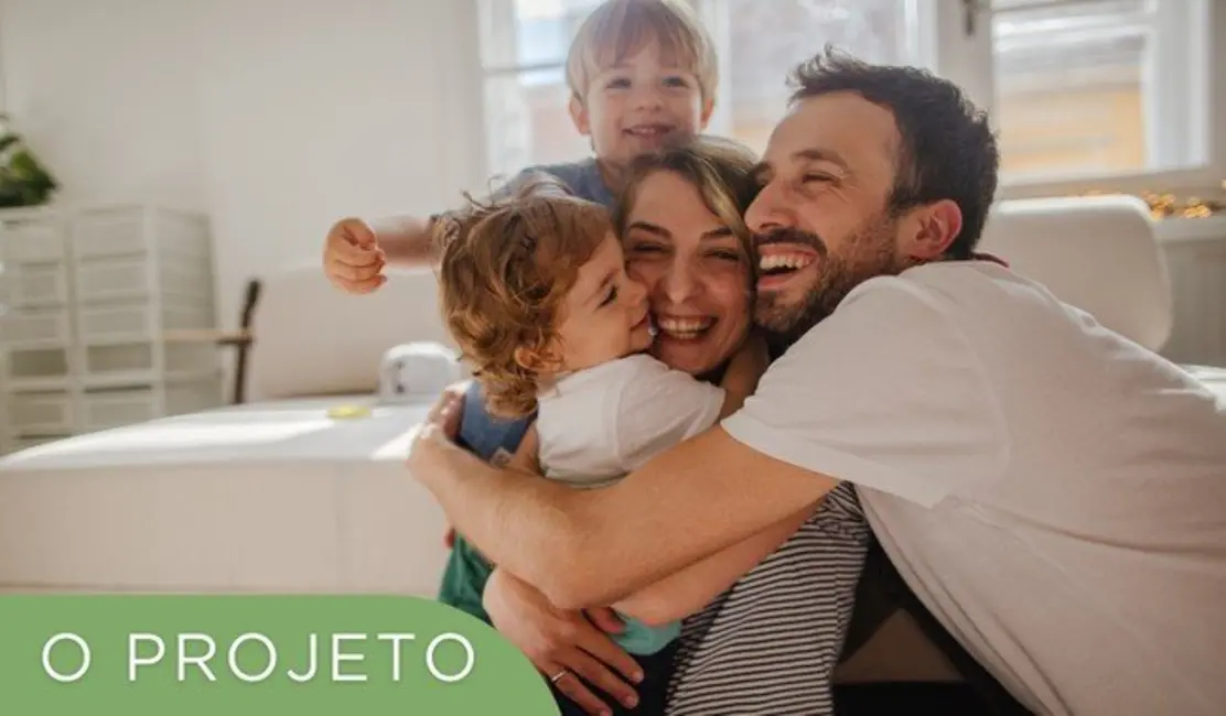 Casa com 3 quartos à venda, 286m2 em Mercês, Curitiba - PR - imagem 2 Foto 2 de Casa com 3 quartos à venda, 286m2 em Mercês, Curitiba - PR