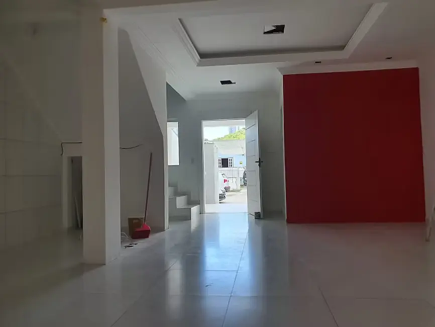 Sobrado com 3 quartos para alugar, 170m2 em Barra, Balneario Camboriu - SC - imagem 5 Foto 5 de Sobrado com 3 quartos para alugar, 170m2 em Barra, Balneario Camboriu - SC