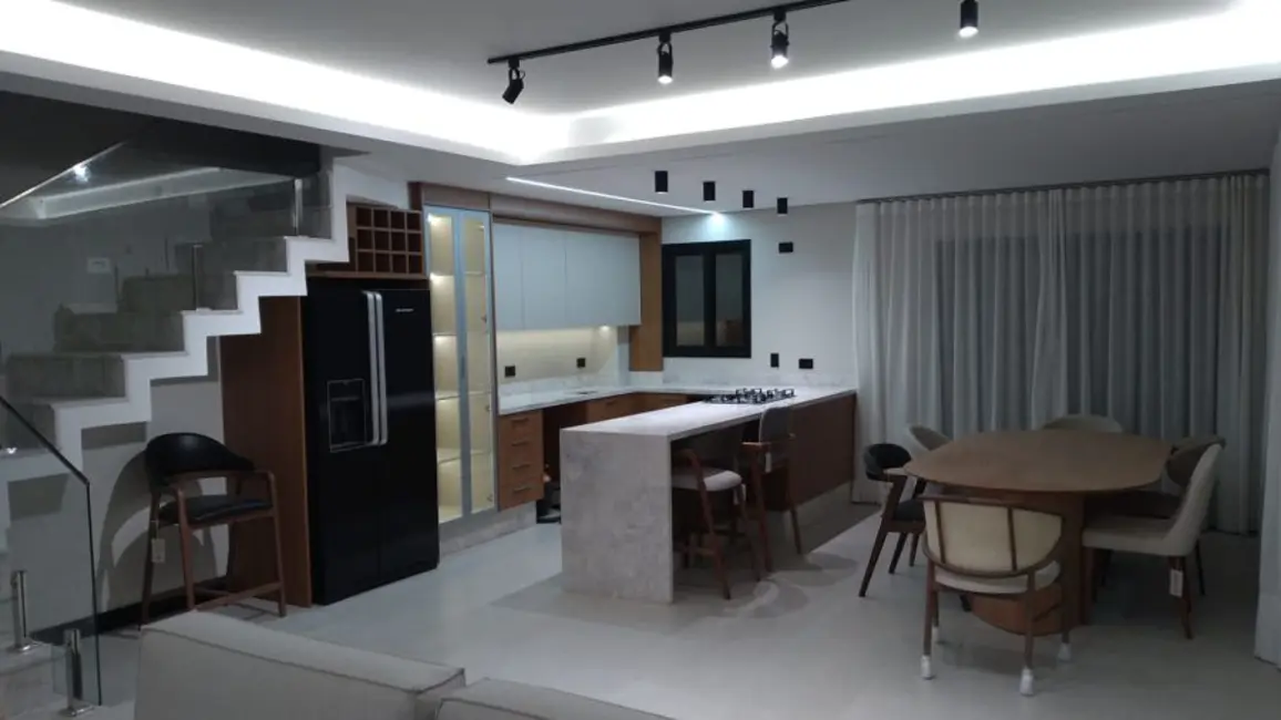 Foto 8 de Sobrado com 3 quartos à venda, 178m2 em Santa Felicidade, Curitiba - PR
