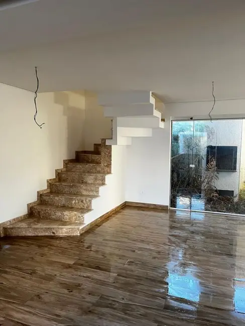 Foto 8 de Sobrado com 3 quartos à venda, 164m2 em Campo Comprido, Curitiba - PR