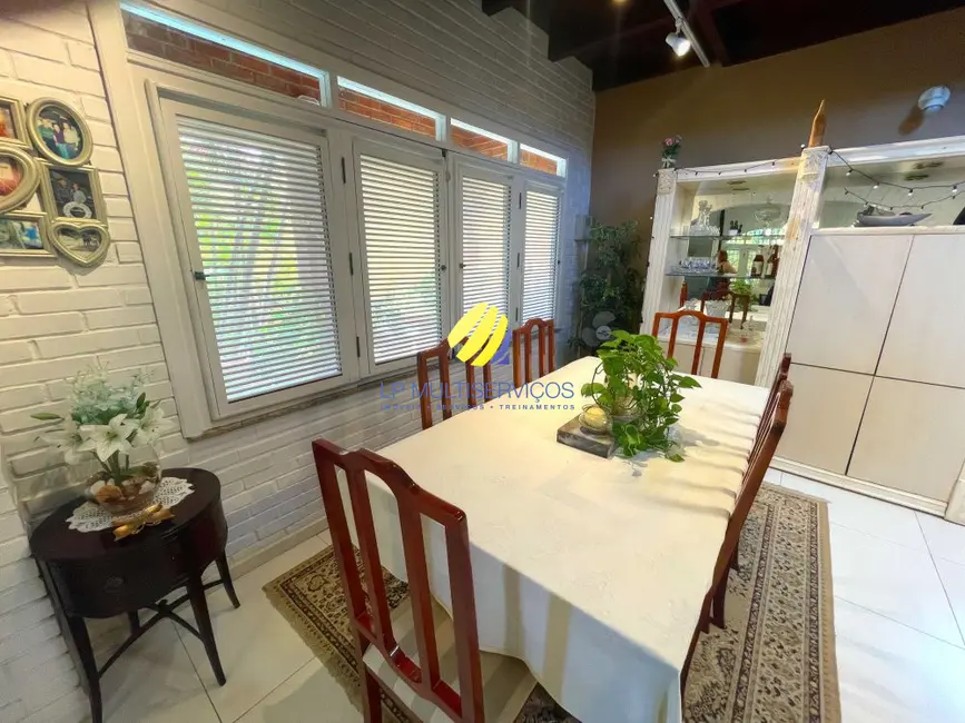 Foto 4 de Casa com 4 quartos à venda, 200m2 em Edson Queiroz, Fortaleza - CE