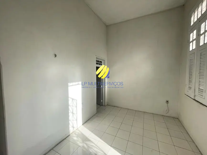 Casa com 2 quartos à venda, 130m2 em Joaquim Távora, Fortaleza - CE - imagem 3 Foto 3 de Casa com 2 quartos à venda, 130m2 em Joaquim Távora, Fortaleza - CE