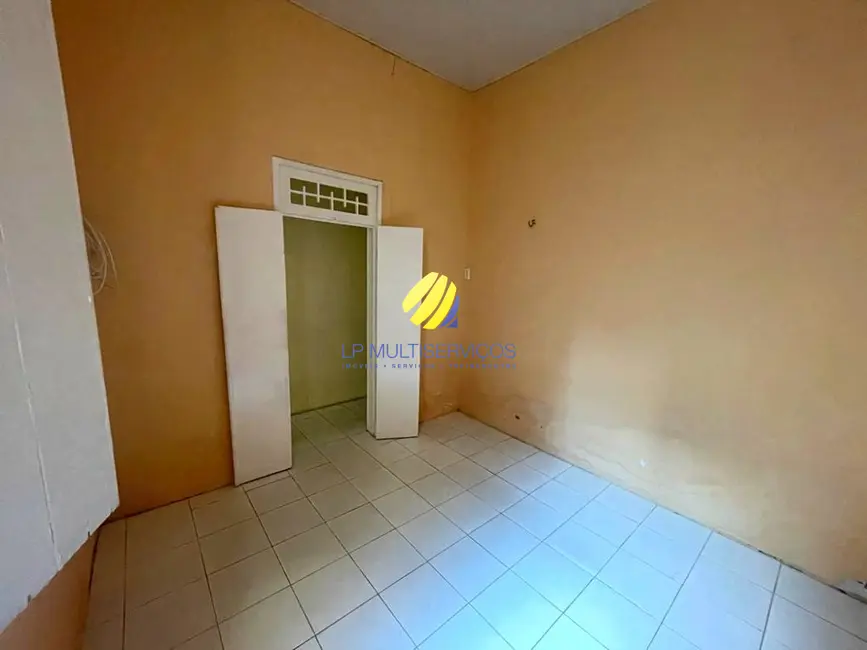 Casa com 2 quartos à venda, 130m2 em Joaquim Távora, Fortaleza - CE - imagem 8 Foto 8 de Casa com 2 quartos à venda, 130m2 em Joaquim Távora, Fortaleza - CE
