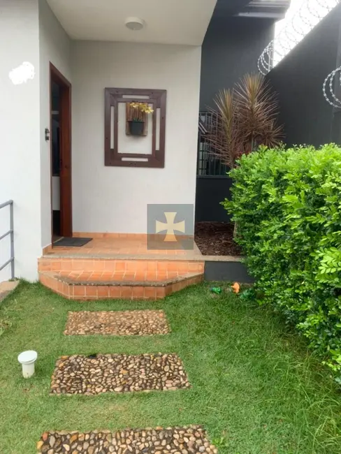 Foto 2 de Casa com 3 quartos à venda, 208m2 em Jardim Comendador Cardoso, Braganca Paulista - SP