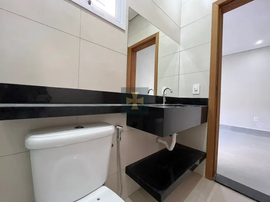 Foto 2 de Casa com 3 quartos à venda, 118m2 em Residencial Piemonte, Braganca Paulista - SP