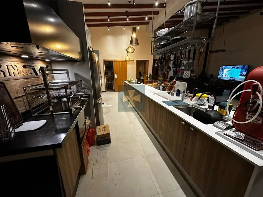 Casa de Condomínio com 4 quartos à venda, 1000m2 em Joanopolis - SP - imagem 3 Foto 3 de Casa de Condomínio com 4 quartos à venda, 1000m2 em Joanopolis - SP