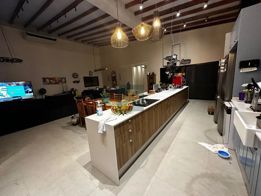 Casa de Condomínio com 4 quartos à venda, 1000m2 em Joanopolis - SP - imagem 7 Foto 7 de Casa de Condomínio com 4 quartos à venda, 1000m2 em Joanopolis - SP