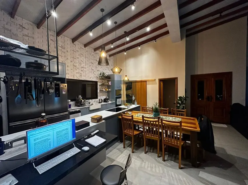 Casa de Condomínio com 4 quartos à venda, 1000m2 em Joanopolis - SP - imagem 6 Foto 6 de Casa de Condomínio com 4 quartos à venda, 1000m2 em Joanopolis - SP