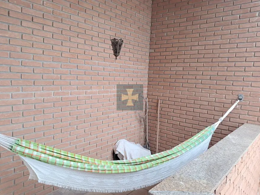 Casa com 3 quartos à venda, 200m2 em Jardim Santa Rita de Cássia, Braganca Paulista - SP - imagem 6 Foto 6 de Casa com 3 quartos à venda, 200m2 em Jardim Santa Rita de Cássia, Braganca Paulista - SP