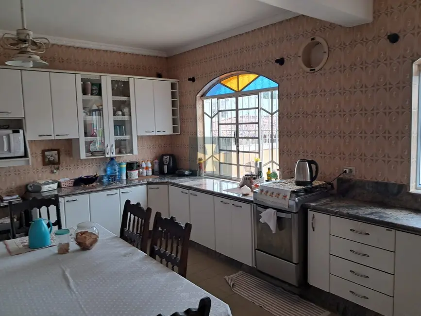 Casa com 3 quartos à venda, 200m2 em Jardim Santa Rita de Cássia, Braganca Paulista - SP - imagem 8 Foto 8 de Casa com 3 quartos à venda, 200m2 em Jardim Santa Rita de Cássia, Braganca Paulista - SP