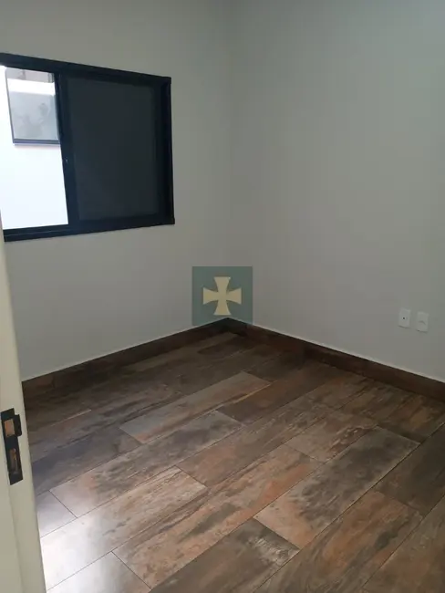Foto 4 de Casa com 3 quartos à venda, 95m2 em Braganca Paulista - SP