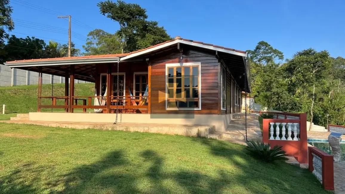 Chácara com 5 quartos à venda, 200m2 em Tuiuti - SP - imagem 5 Foto 5 de Chácara com 5 quartos à venda, 200m2 em Tuiuti - SP