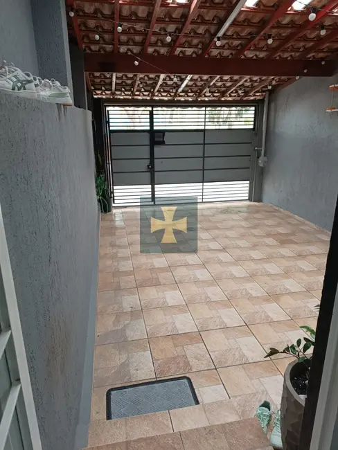 Foto 2 de Casa com 2 quartos à venda, 100m2 em Jardim Águas Claras, Braganca Paulista - SP