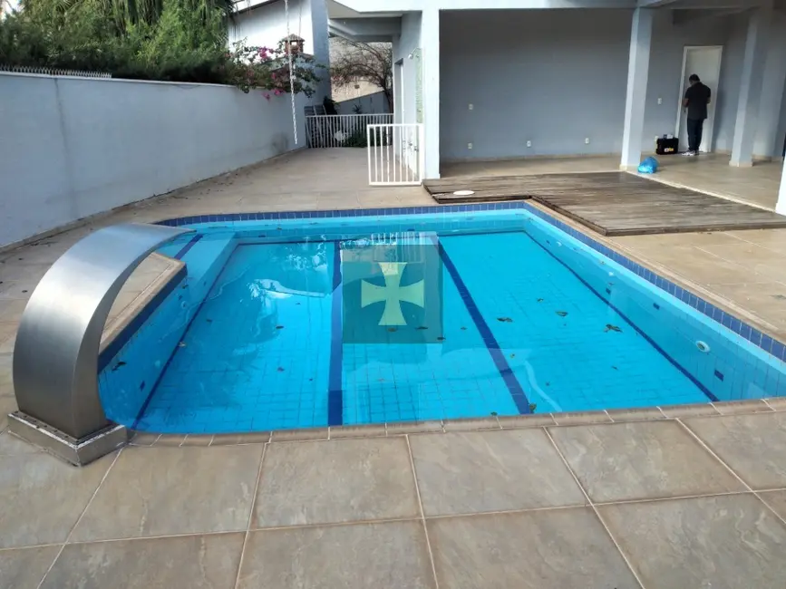 Foto 2 de Casa com 5 quartos para alugar, 380m2 em Jardim do Lago, Braganca Paulista - SP