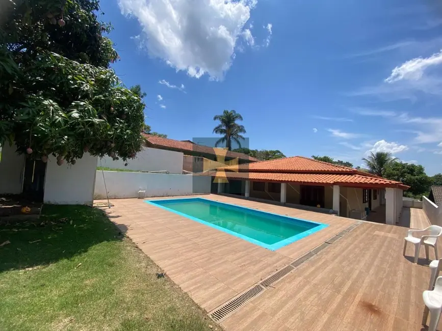 Foto 2 de Chácara com 3 quartos para alugar, 1000m2 em Recanto Amapola, Braganca Paulista - SP