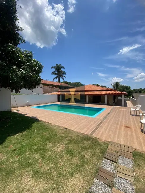 Foto 1 de Chácara com 3 quartos para alugar, 1000m2 em Recanto Amapola, Braganca Paulista - SP