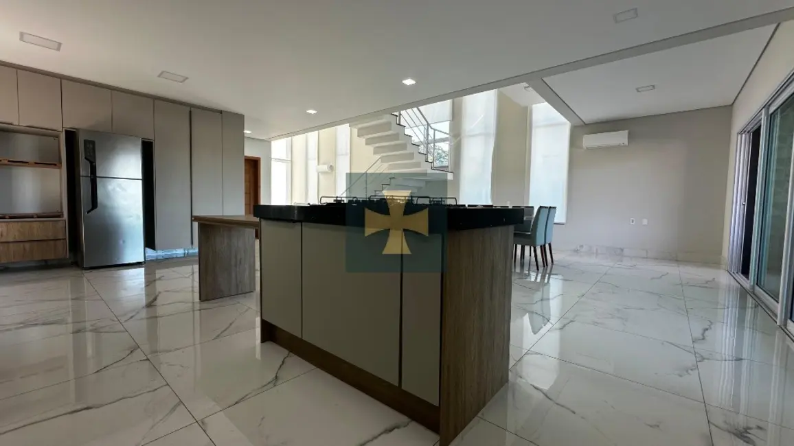 Foto 7 de Sala Comercial com 4 quartos para alugar, 200m2 em Braganca Paulista - SP