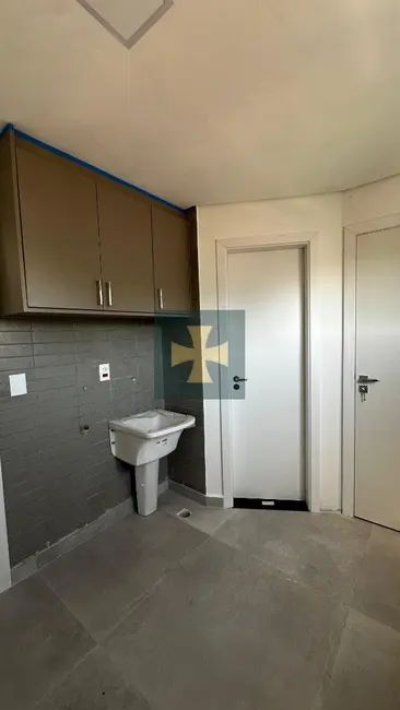 Foto 9 de Casa com 3 quartos para alugar, 200m2 em Braganca Paulista - SP