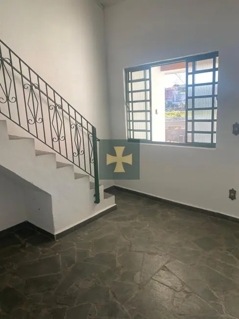 Foto 1 de Casa com 1 quarto para alugar, 60m2 em Taboão, Braganca Paulista - SP