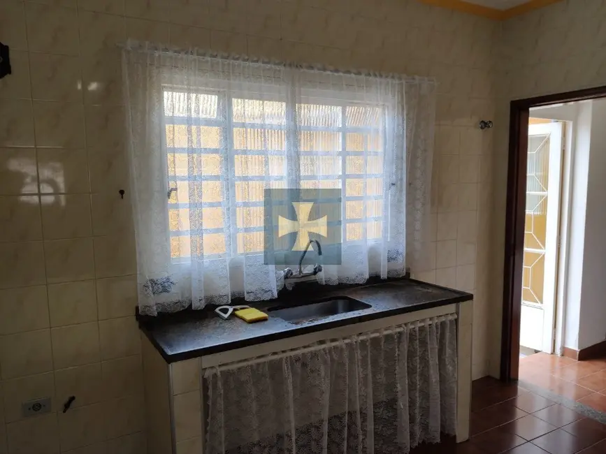 Casa com 3 quartos para alugar, 180m2 em Vila Bianchi, Braganca Paulista - SP - imagem 8 Foto 8 de Casa com 3 quartos para alugar, 180m2 em Vila Bianchi, Braganca Paulista - SP