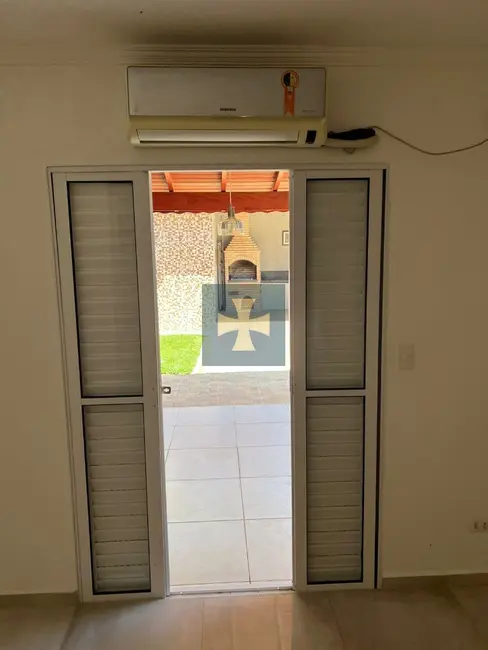 Foto 7 de Casa com 3 quartos para alugar, 200m2 em Centro, Braganca Paulista - SP