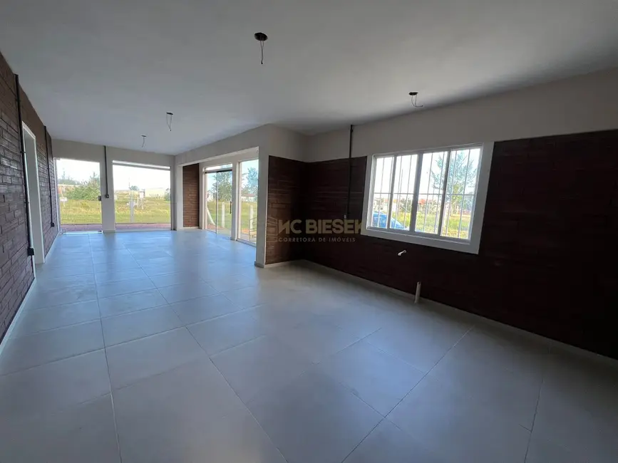 Foto 8 de Casa com 3 quartos à venda, 110m2 em Arroio Do Sal - RS