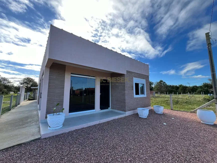 Foto 1 de Casa com 3 quartos à venda, 110m2 em Arroio Do Sal - RS