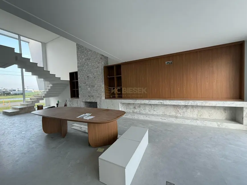 Casa de Condomínio com 4 quartos à venda, 330m2 em Torres - RS - imagem 6 Foto 6 de Casa de Condomínio com 4 quartos à venda, 330m2 em Torres - RS