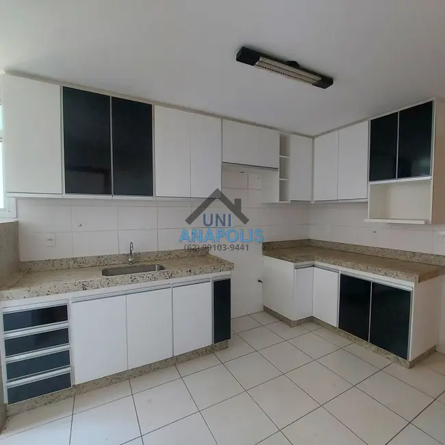 Foto 2 de Apartamento com 3 quartos à venda, 94m2 em Vila Santa Isabel, Anapolis - GO