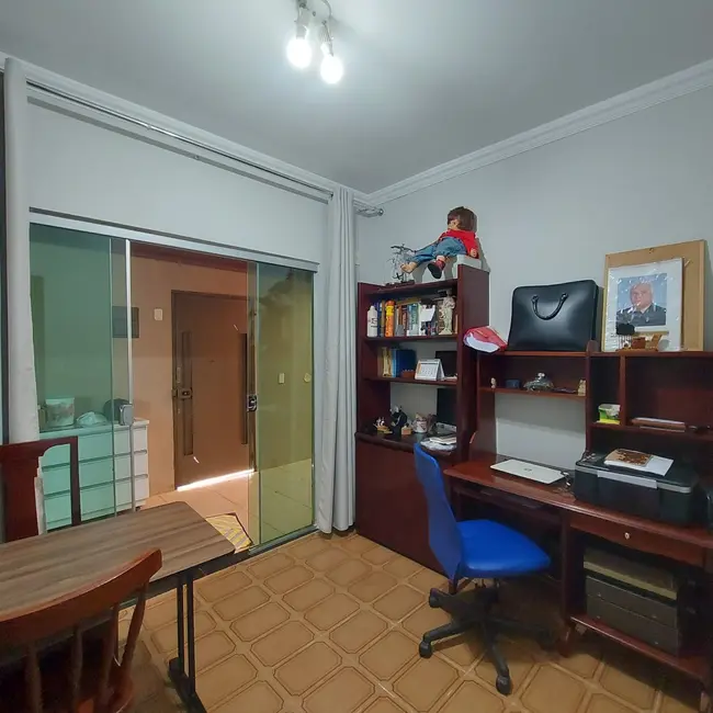 Foto 9 de Casa com 4 quartos à venda, 570m2 em Anapolis - GO