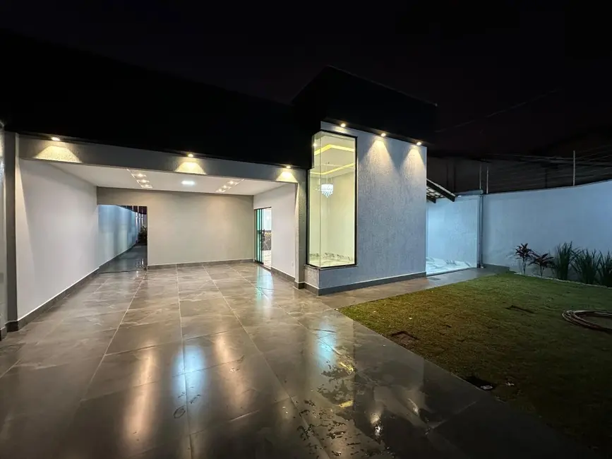 Foto 1 de Casa com 3 quartos à venda, 153m2 em Parque dos Pirineus, Anapolis - GO