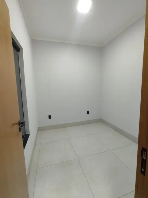 Foto 9 de Casa com 3 quartos à venda, 86m2 em Gran Ville, Anapolis - GO