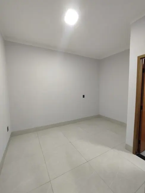 Foto 2 de Casa com 3 quartos à venda, 86m2 em Gran Ville, Anapolis - GO