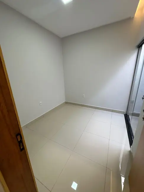 Foto 2 de Casa com 3 quartos à venda, 100m2 em Residencial Vale do Sol, Anapolis - GO