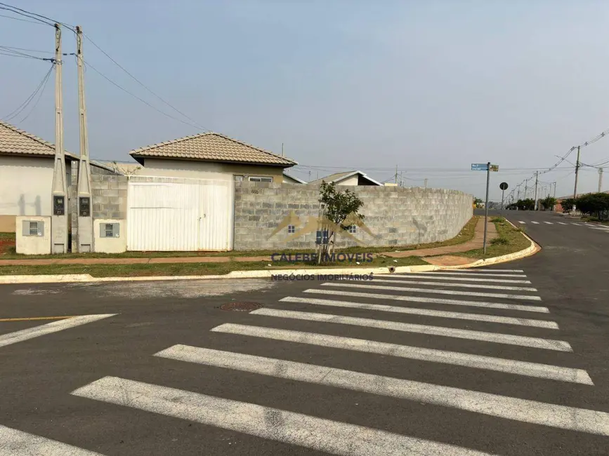 Foto 1 de Casa com 2 quartos à venda, 440m2 em Tatui - SP