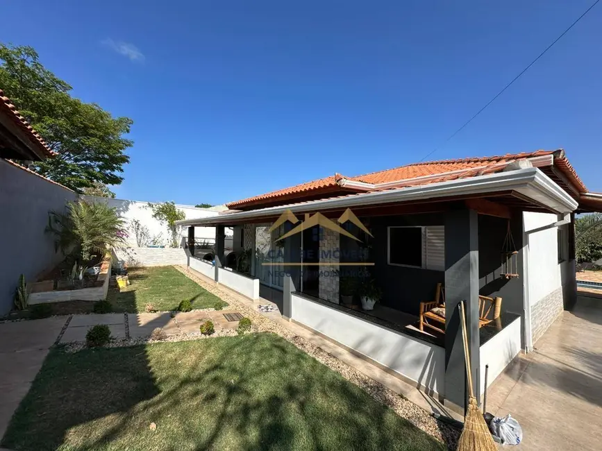 Foto 2 de Chácara com 3 quartos à venda, 1000m2 em Tatui - SP