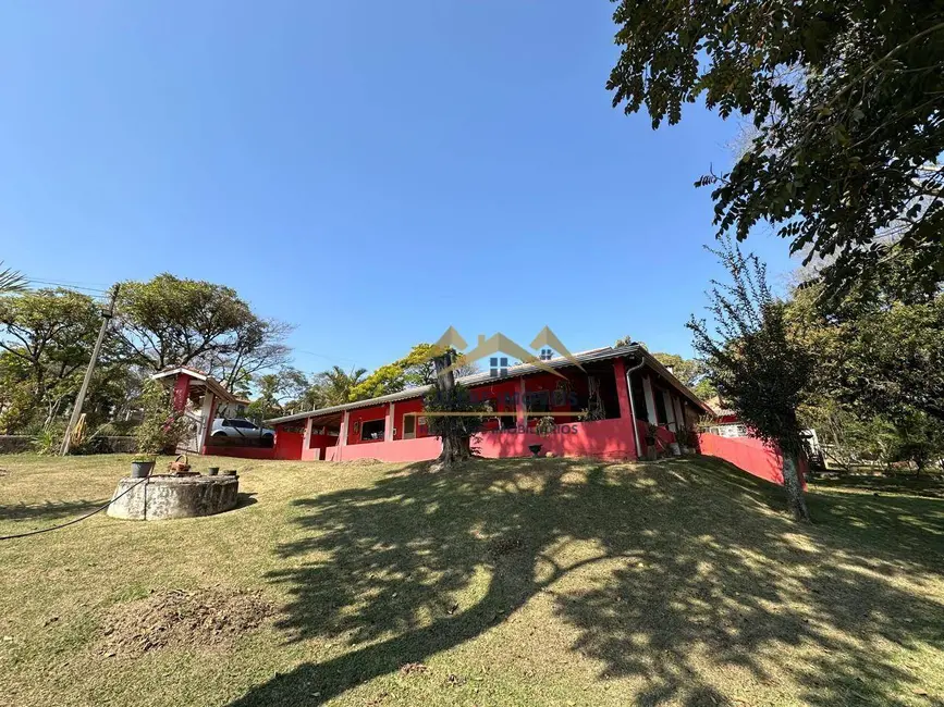 Chácara com 3 quartos à venda, 4000m2 em Tatui - SP - imagem 6 Foto 6 de Chácara com 3 quartos à venda, 4000m2 em Tatui - SP