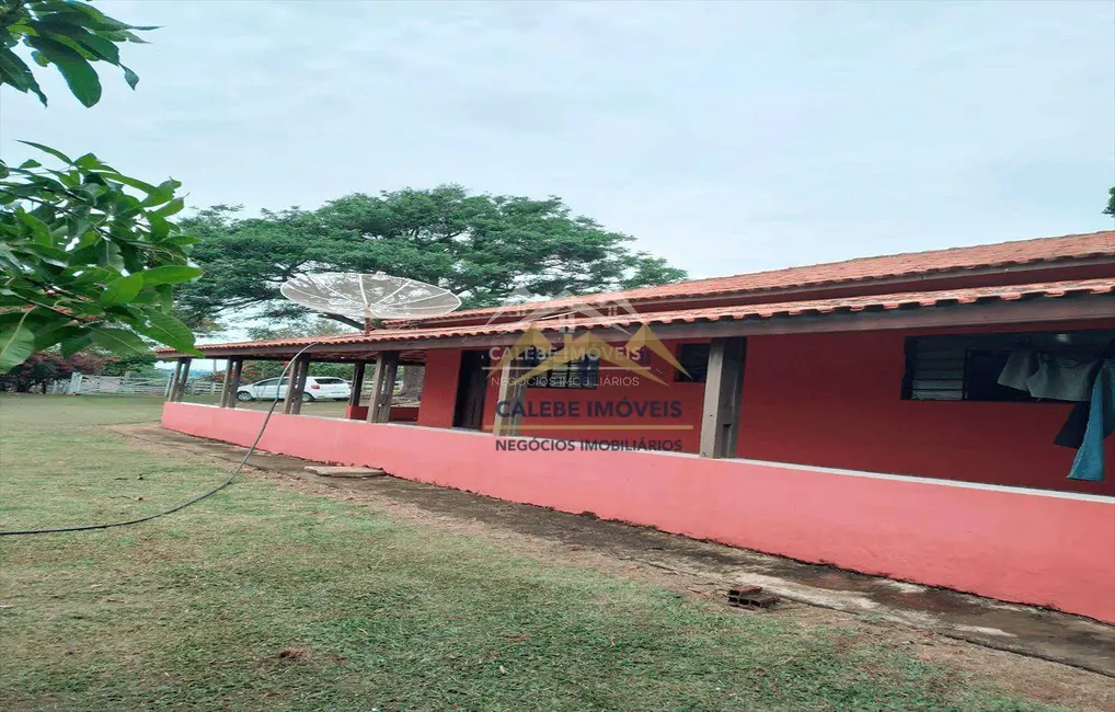 Chácara com 3 quartos à venda, 36000m2 em Cesario Lange - SP - imagem 1 Foto 1 de Chácara com 3 quartos à venda, 36000m2 em Cesario Lange - SP