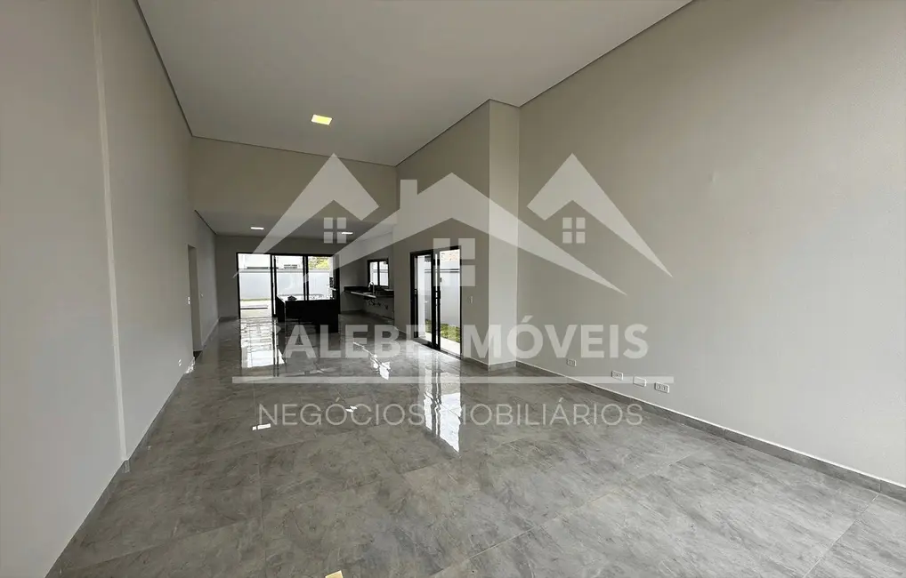 Casa de Condomínio com 3 quartos à venda, 360m2 em Europark, Tatui - SP - imagem 3 Foto 3 de Casa de Condomínio com 3 quartos à venda, 360m2 em Europark, Tatui - SP