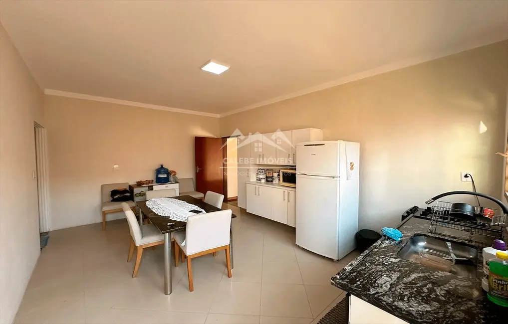 Foto 7 de Casa com 3 quartos à venda, 300m2 em Lincoln Parque, Tatui - SP