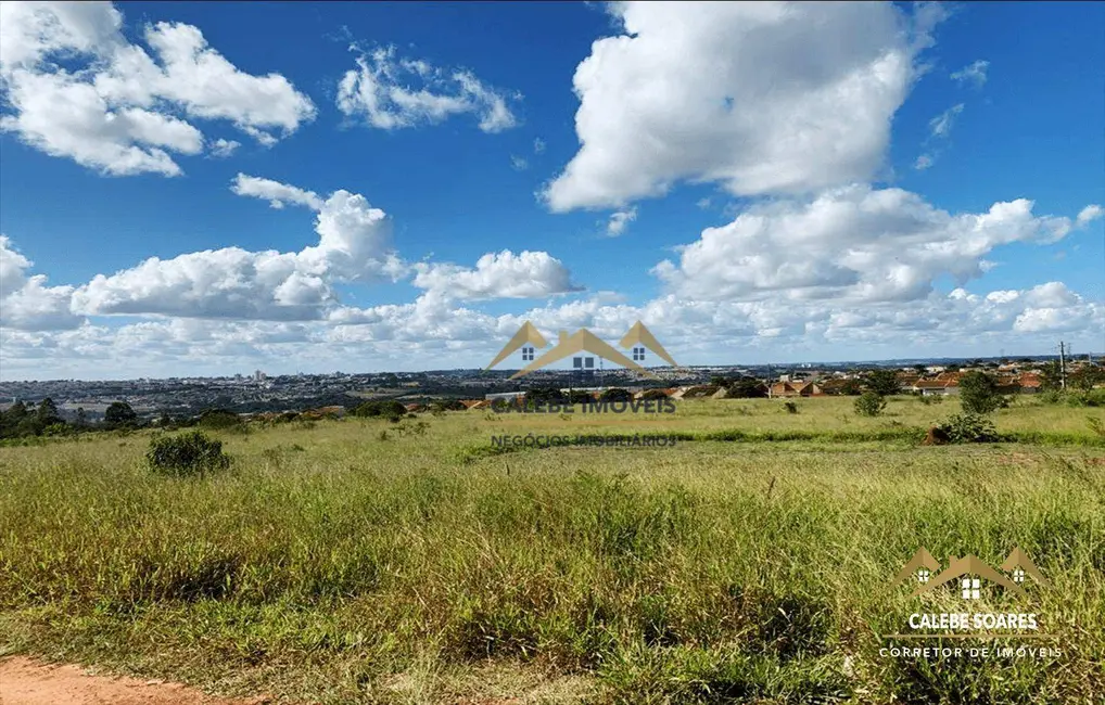 Foto 1 de Terreno / Lote à venda, 300m2 em Jardim Novo Horizonte, Tatui - SP