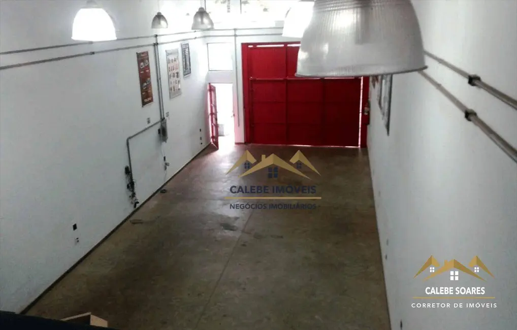 Foto 2 de Armazém / Galpão à venda, 200m2 em Centro, Tatui - SP